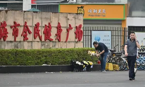 Nhân chứng kể phút ôtô lao vào đám đông ở Trung Quốc Nhân chứng kể phút ôtô lao vào đám đông ở Trung Quốc